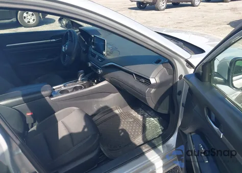 2021 Nissan Altima Sv Fwd z USA, uszkodzony, nr VIN 1N4BL4DV3MN343641